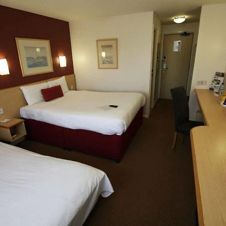 Days Inn By Wyndham London Stansted Airport Birchanger Екстер'єр фото