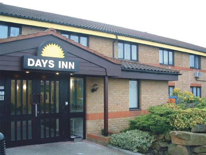 Days Inn By Wyndham London Stansted Airport Birchanger Екстер'єр фото